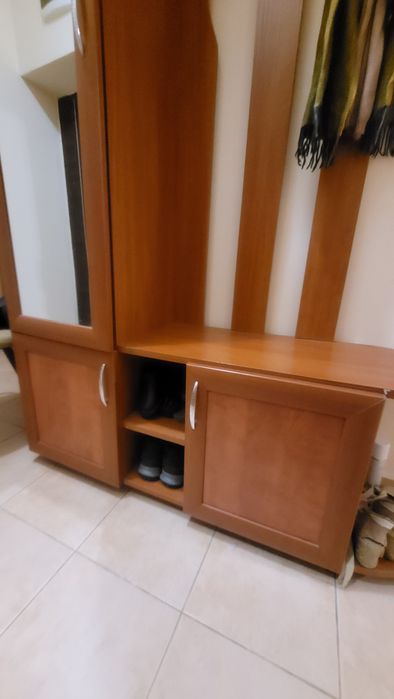 Портманто - закачалка и шкаф за обувки