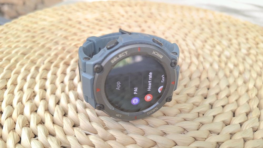 Спортен смарт часовник Amazfit t-rex pro