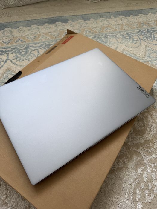 Продается новый ноутбук.