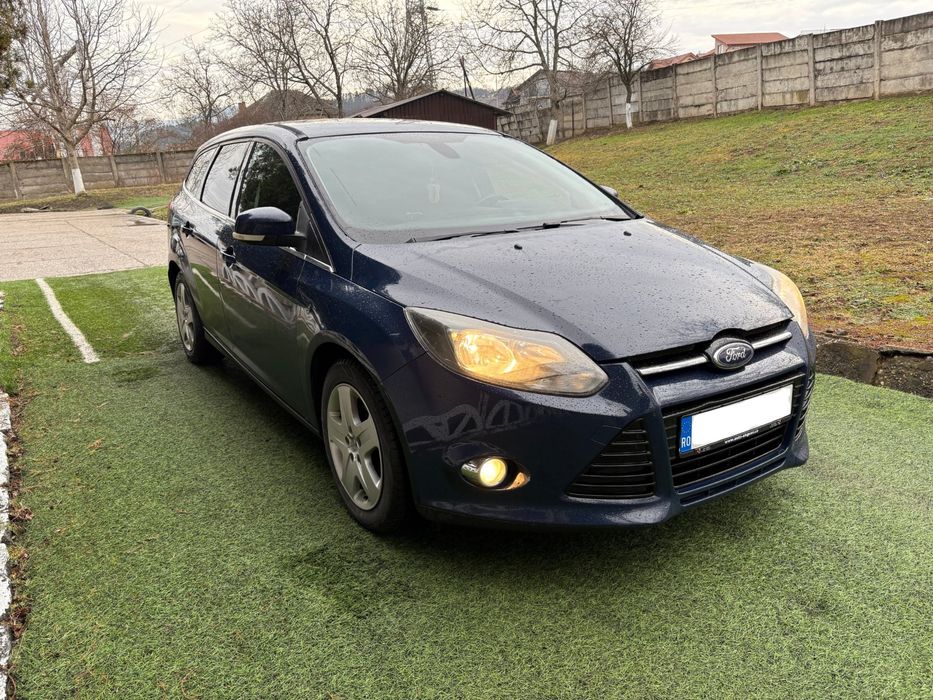 Ford Focus 2012 automat Titanium