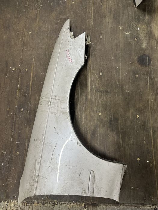 Крылья Toyota Mark 2 90