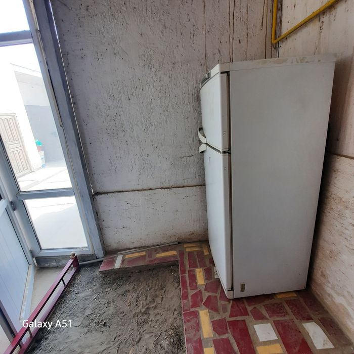 Холодилник indesit