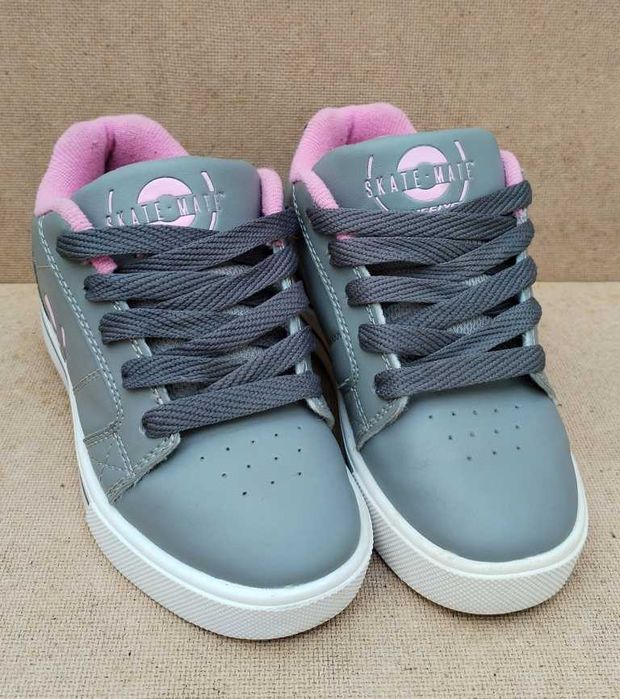 SkateMate by Heelys детски скейт маратонки с колелца на петите #19см.
