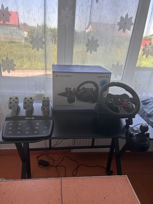 Volan gaming  logitech G29 SE