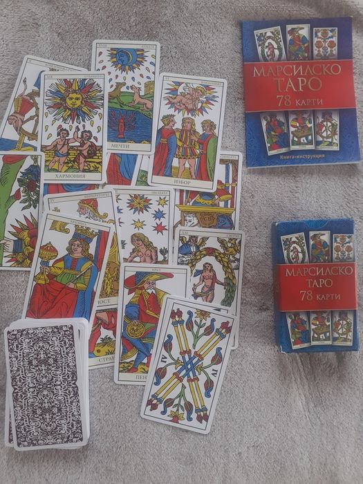 Карти Таро и ангелски карти