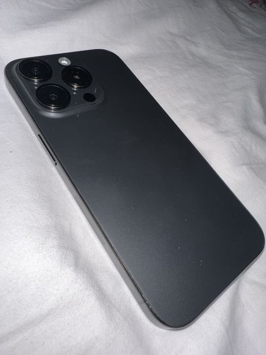 Iphone 15 pro 256 gb 95% sanatate baterie