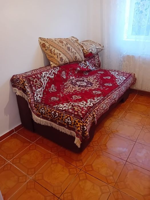 Închiriez garsonieră