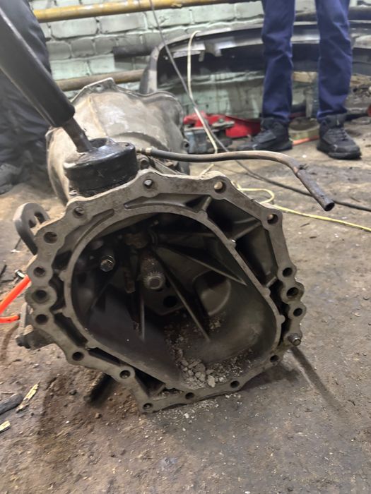 Коробка от Ниссан террано