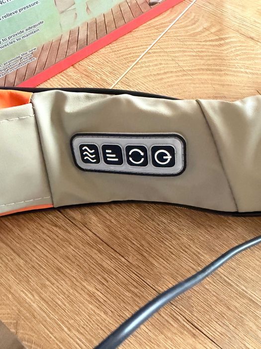 Шиацу масажор 4D, 6 бутона, 16 масажиращи глави