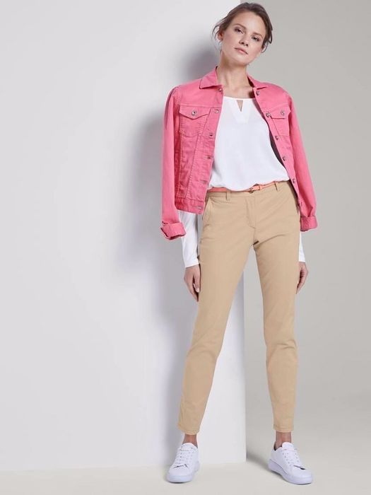 Продавам панталон