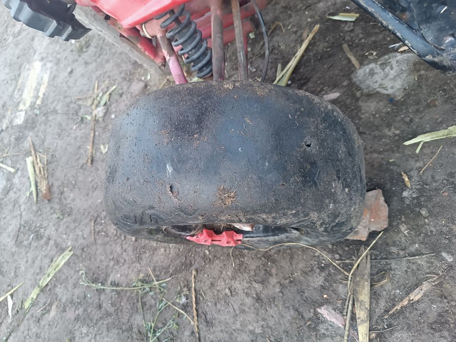 Vând ATV 125cc pornibil