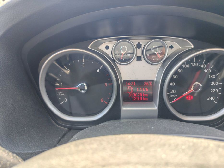 Vand ford focus an 2010