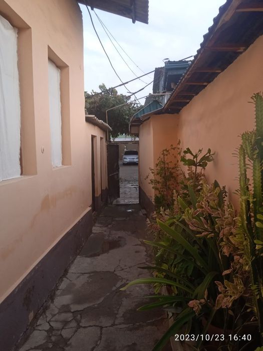 Срочно Уй сотилади миробод туманида.Ок Уй махалада нархи келишилади