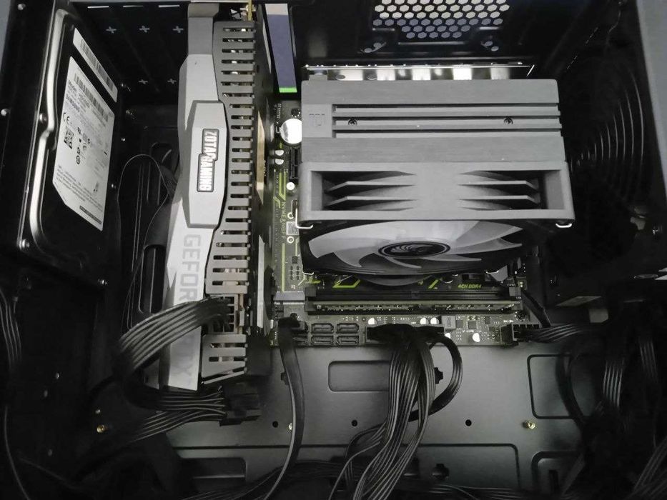 Игровой кейс XEON E5 (Core i5-11400)/DDR4 32Gb/RTX 2070 8Gb (RTX 3060)