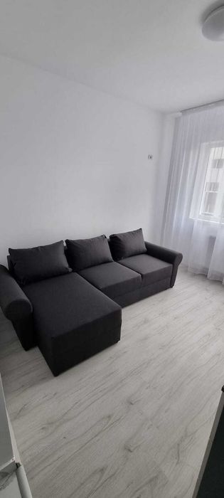 Inchiriez garsoniera