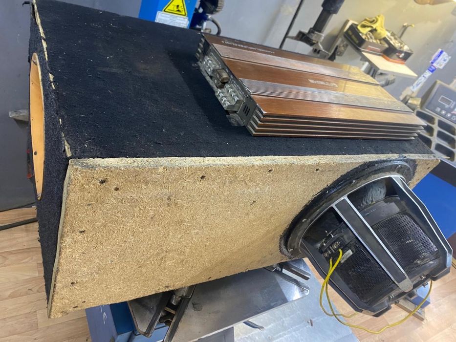 Продам Саббуфер с усилитеем