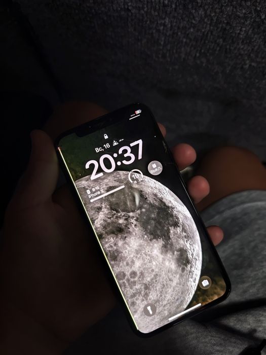 Продам iPhone x 64гб