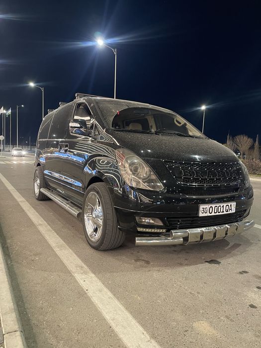 Продается представительный Hyundai STAREX