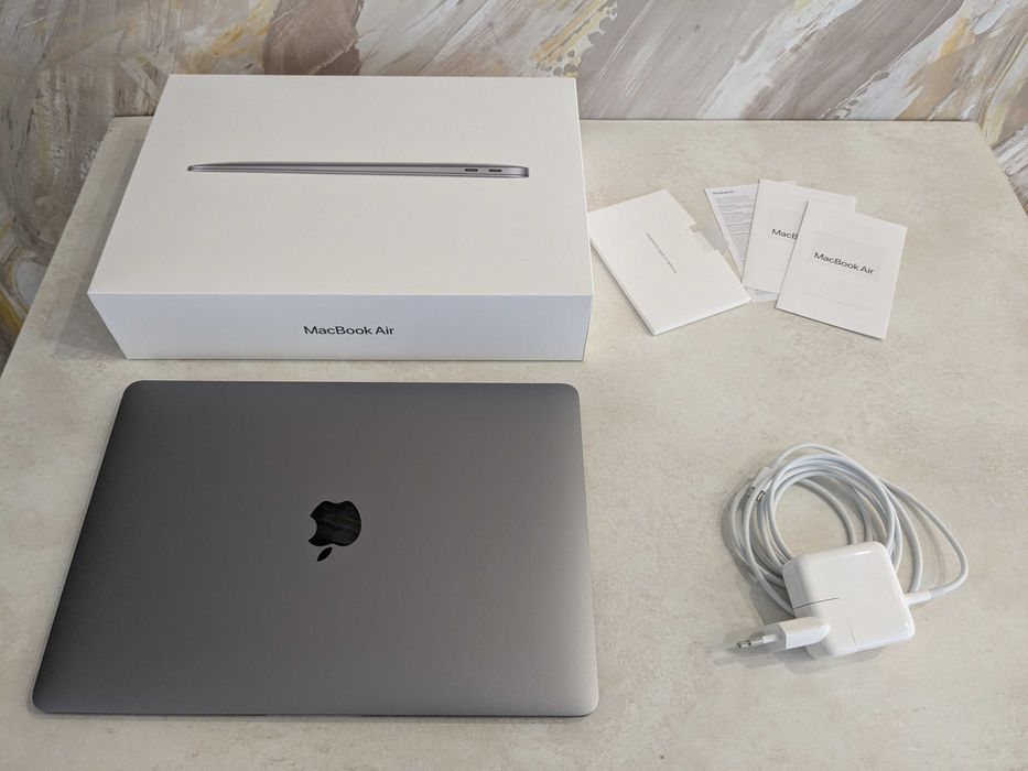 MacBook Air M1 8GB