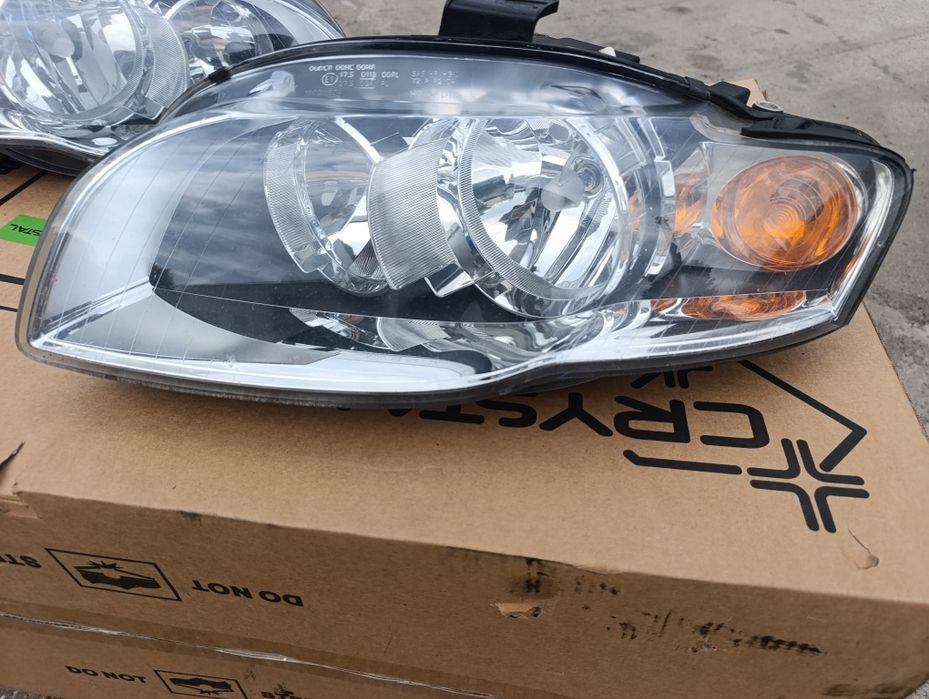 Комплект фарове Ауди А4 Б7 / Audi A4 B7
