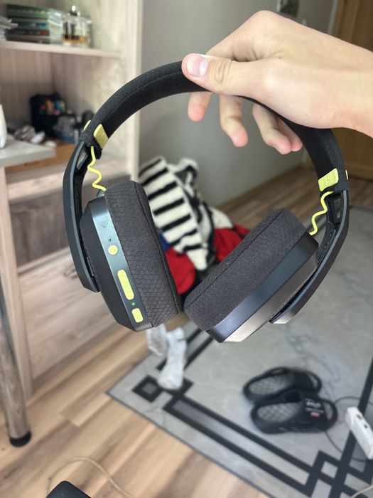 Продам наушники vgn vxe v1