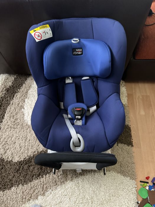 Детски стол за кола