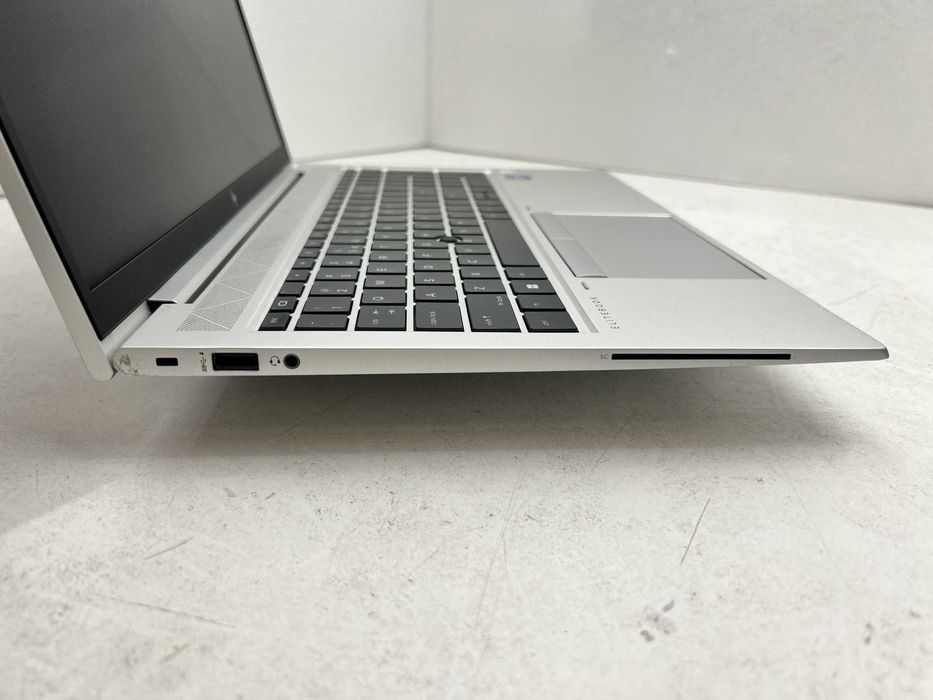 Реновиран лаптоп HP EliteBook 850 G8 15.6" Touch i7-1185G7 32GB DDR4 510GB NVMe/ клас А/ 12м гаранция