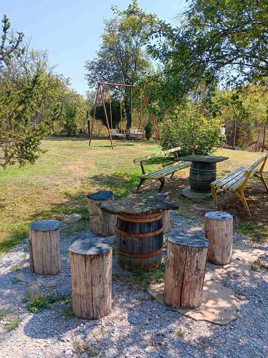 Къща за гости- никифоровата къща с.Мийковци об.гр.Елена