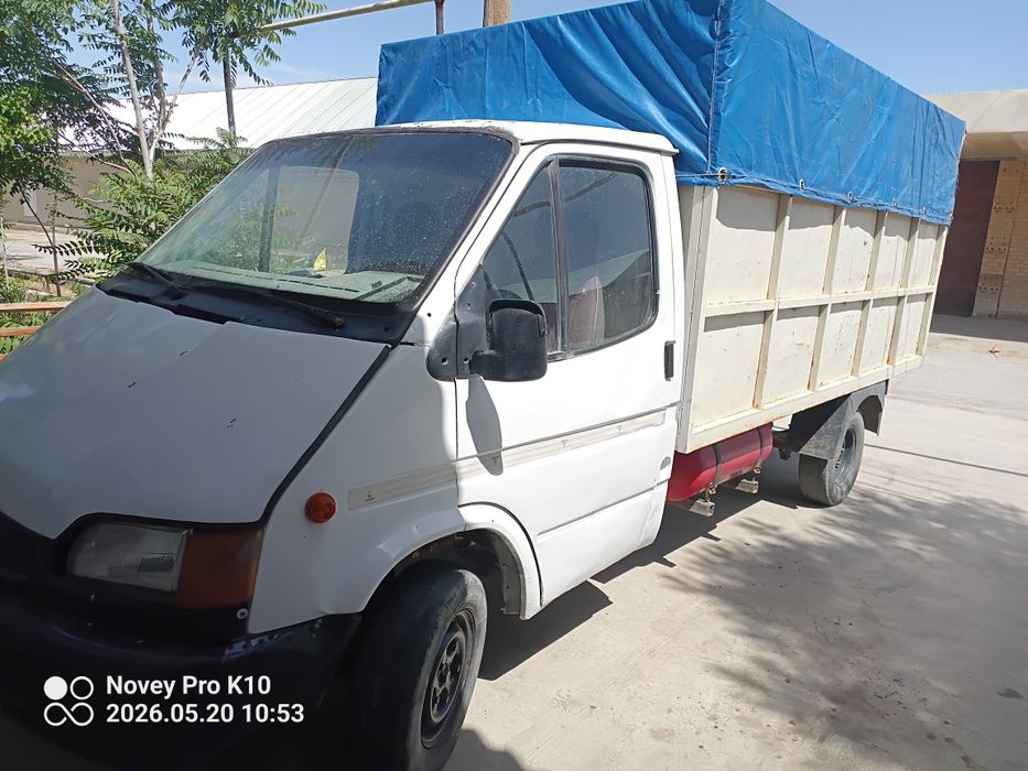 Ford tranzit yili 1998