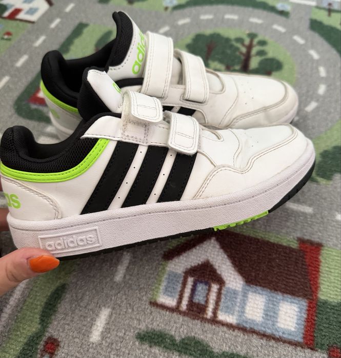 Маратонки Adidas 33-33-1/2н