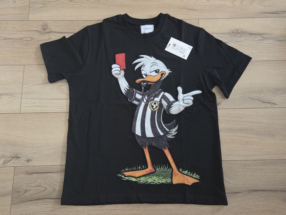Tricou negru Iceladon cu Donald Duck arbitru