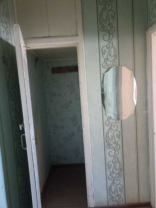 2 xonali uy srochna sotiladi 1-etaj