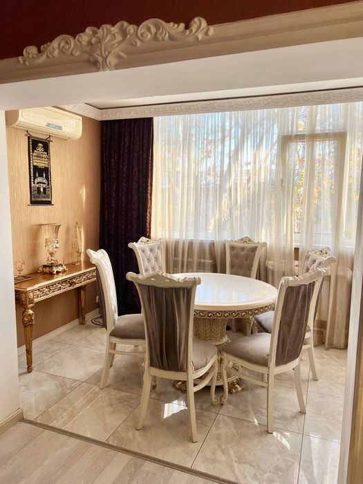 3х комн в центре, Спецплан 100м², Дархан