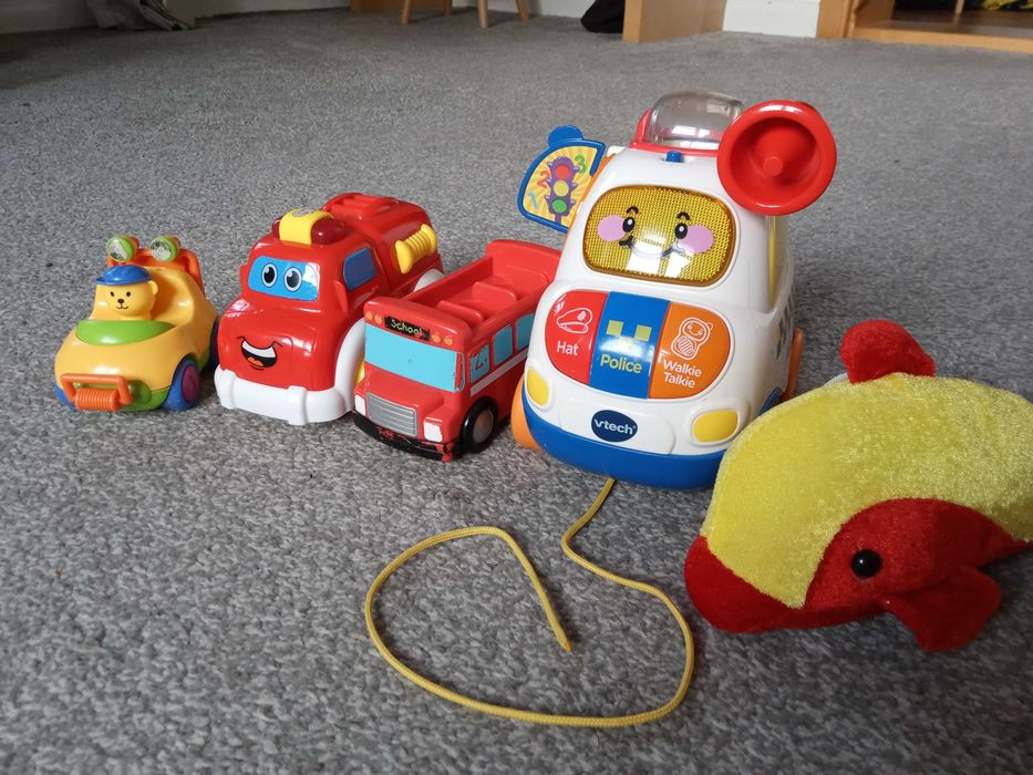 Lot jucării pentru băiețel