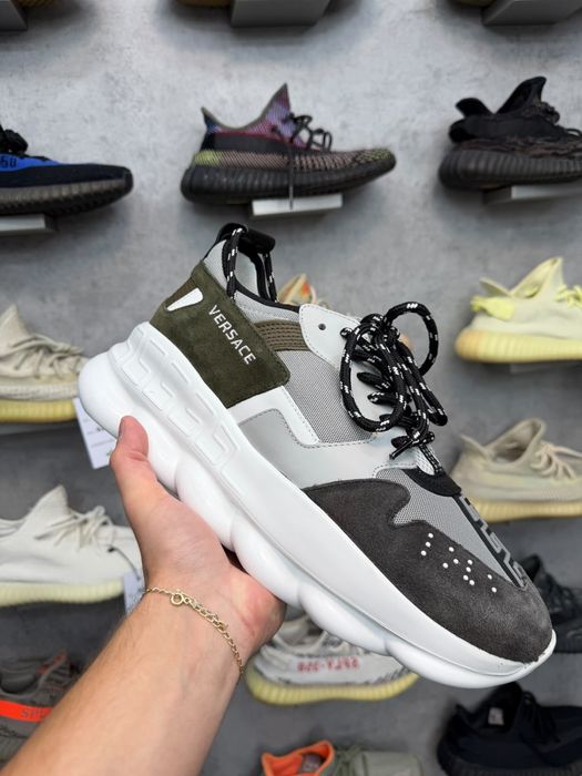 Versace chain reaction v3