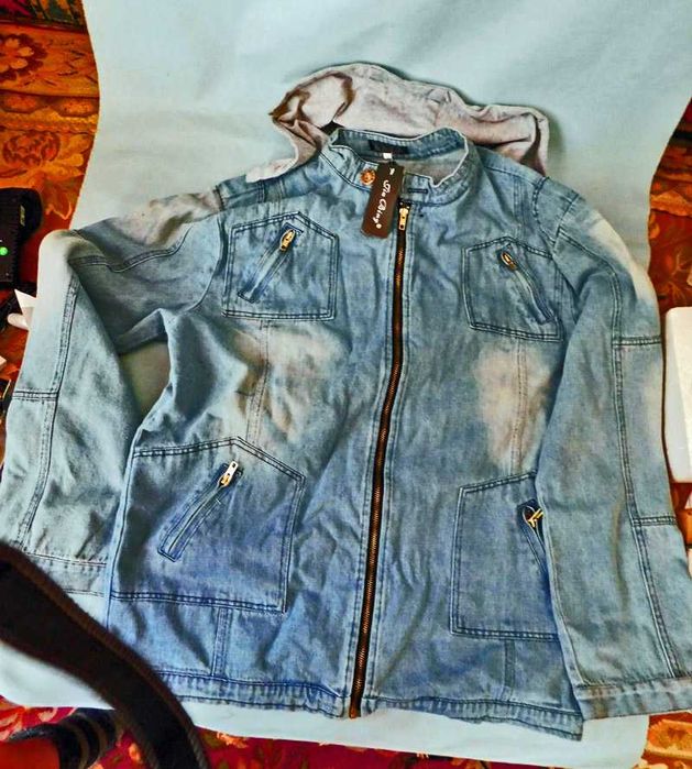 Продам джинсовые куртки