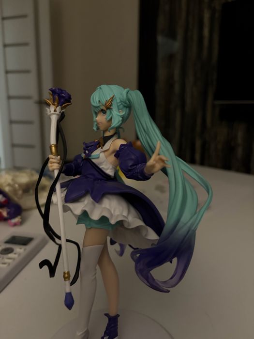Hatsune Miku figure