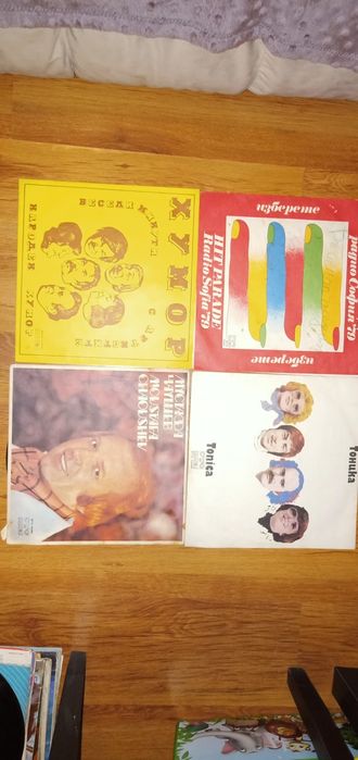 Лот от стари грамофонни плочи