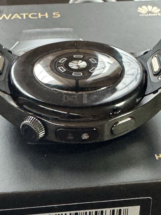 Smart часовник  Huawei Watch 5