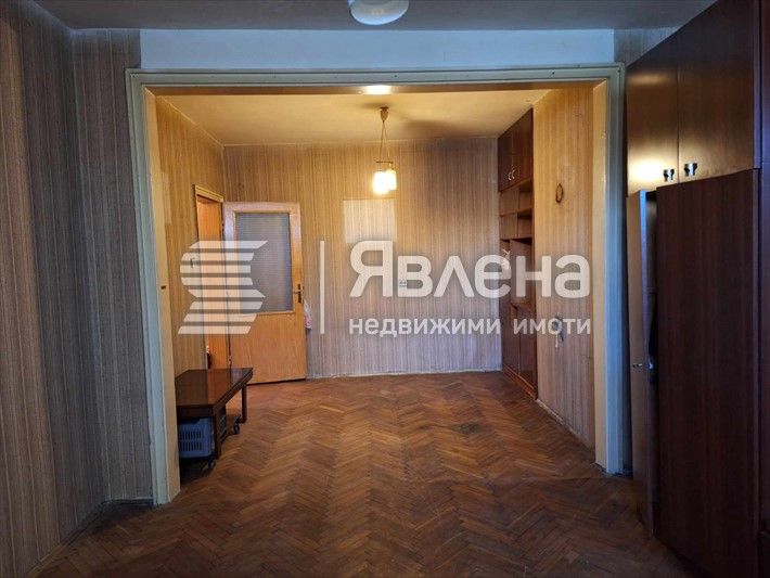 Продава се Тристаен апартамент в Ямбол, Център - 91 кв.м за 1044 €/кв.м - Снимка #10
