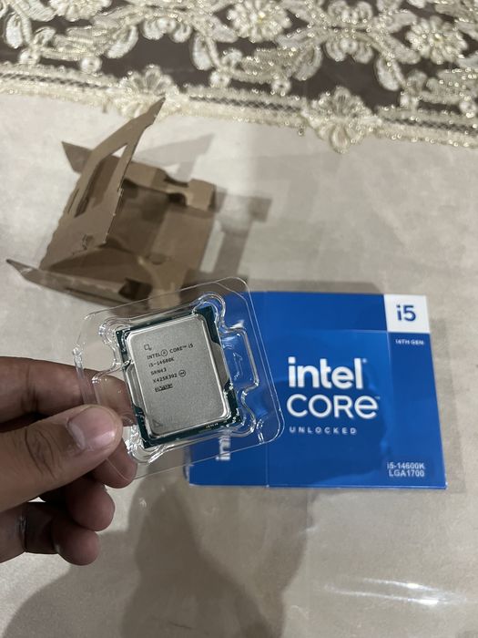 Asus Z790 Gaming Wifi7 + I5 14600k box Ideal