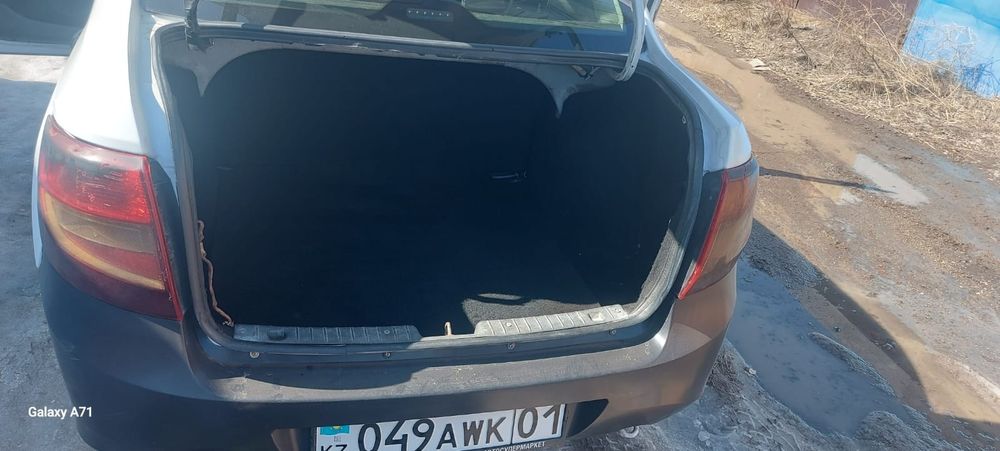 Продам ВАЗ Lada Granta 2190