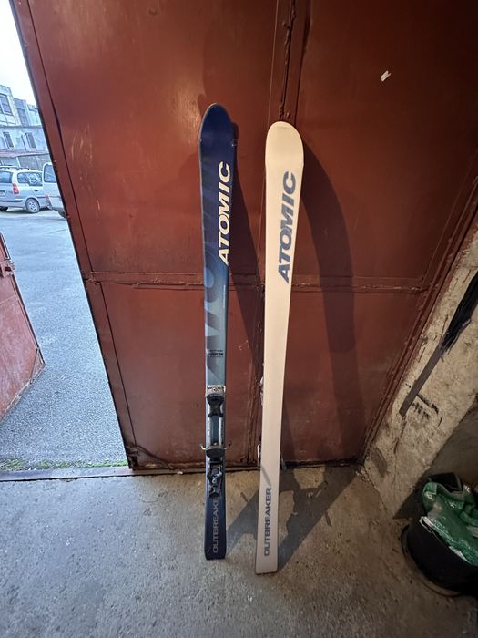 Vand schi de tura Atomic Outbreaker