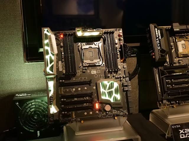 Комплект монстр X299 Evga FTW + I7 + 32GB RAM