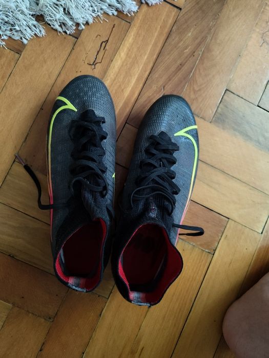 Vând Nike mercurial