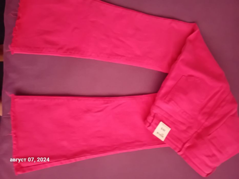 Дамски панталон нов с етикет