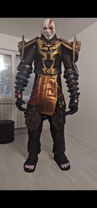 Vand costume robot kratos