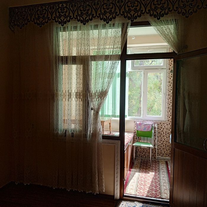 Kvartira 3 talaba qiz kerak