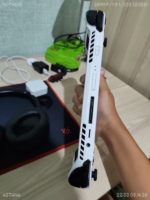 Asus rog ally z1 extreme