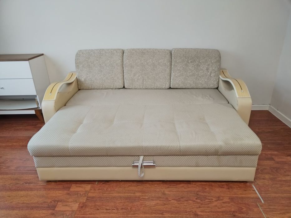 Продам диван недорого